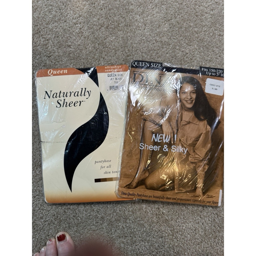 Vintage Pantyhose Naturally Sheer &‎ Dina Size Queen 2 Pair Lot New